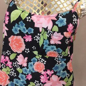 Size Med Cami Shell Spaghetti  pocket Tank top